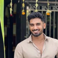 Ashwin Raj0